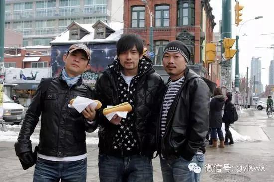 明星旅行糗事一籮筐 總有一個(gè)萌到你！