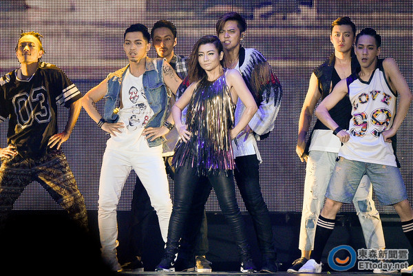 Selina、羅志祥同臺