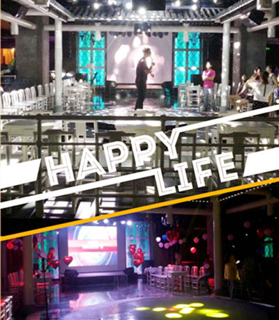 現(xiàn)場布置，好華美，好浪漫哦！