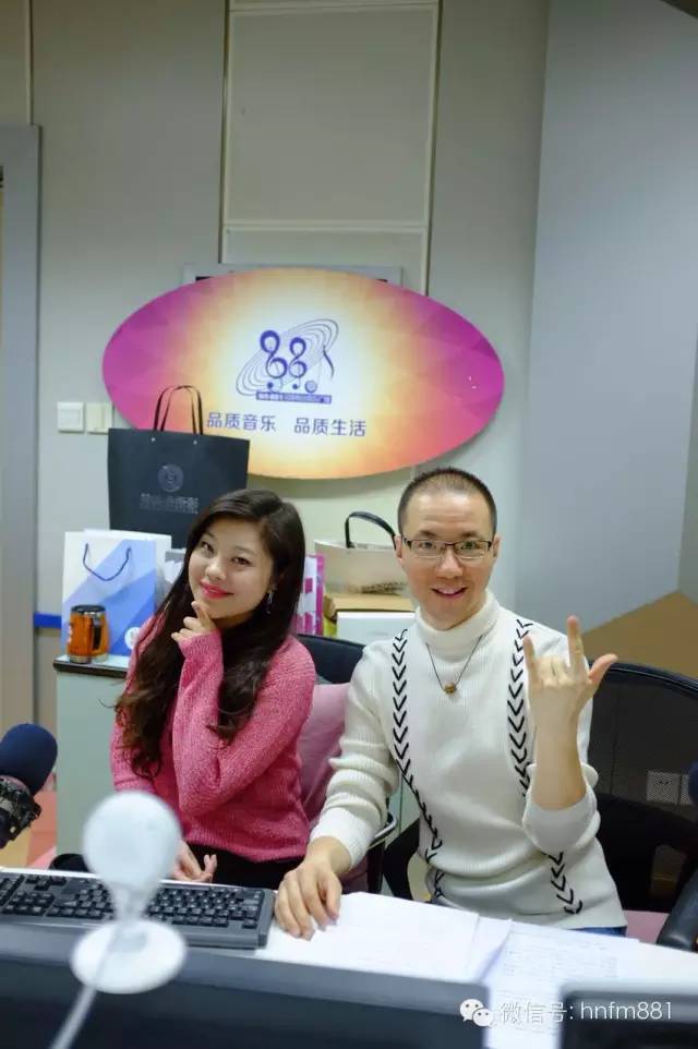 新聞先生凱文和新聞小姐李江也陪伴大家一同跨年！