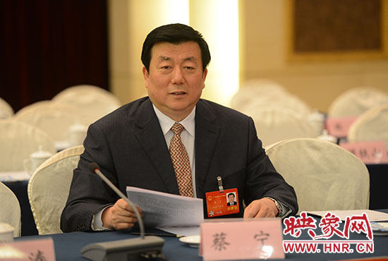 全國(guó)人大代表、河南省人民檢察院檢察長(zhǎng)蔡寧