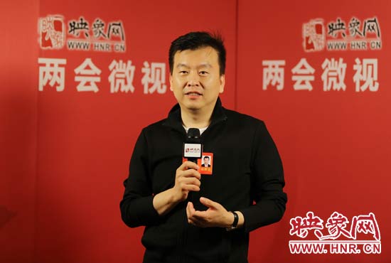 全國人大代表張澤群接受映象網(wǎng)“兩會微視”訪談。