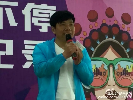 見證挑戰(zhàn)的戲迷代表陳紅森講述自己和戲曲的故事、見證歷史時刻的心情。