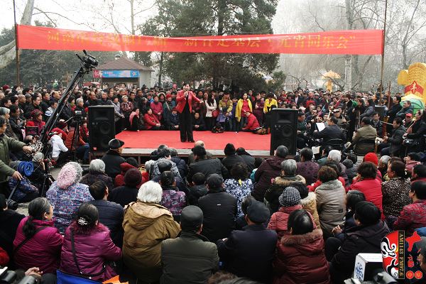 《梨園春》五年擂主爭(zhēng)霸賽金獎(jiǎng)得主張艷紅演唱越調(diào)《收姜維》選段“三傳令”