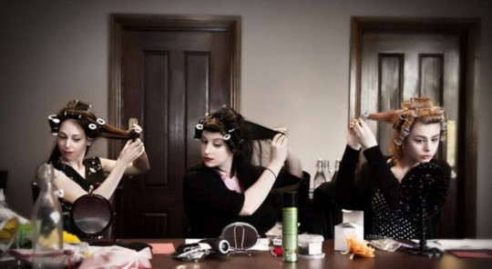 澳女子開(kāi)辦復(fù)古造型培訓(xùn)班 教女性變淑女 澳女子開(kāi)辦復(fù)古造型培訓(xùn)班 教女性變淑女