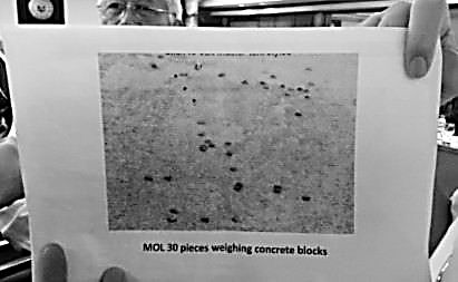 菲防長(zhǎng)3日出示拍攝到的“混凝土砌塊”。