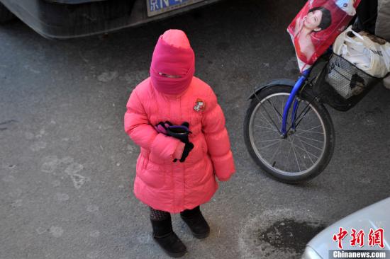 　12月23日，京城迎來今年入冬以來最冷的時刻。受今年以來最強(qiáng)冷空氣影響，京城迎來入冬以來幅度最大的