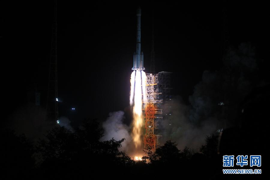 嫦娥三號(hào)發(fā)射成功