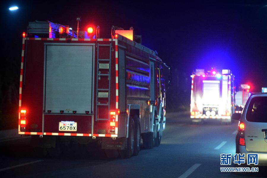 4月7日，消防車輛趕往事故現(xiàn)場。