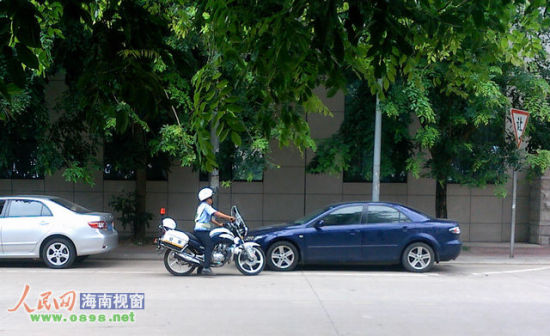 交警開具罰單 交警開具罰單