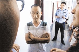 家屬沉默悲痛，不愿提起更多。