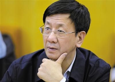 昨日，最高檢檢察長曹建明在遼寧團參加“兩高”報告分組審議。記者 陳杰 攝