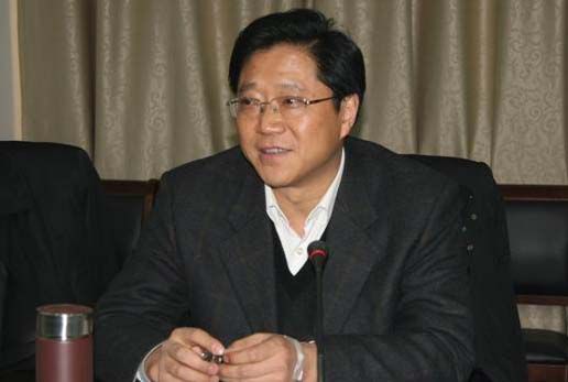 銅陵市委召開全市領(lǐng)導干部會議宣布安徽省委決定，提名銅陵市委副書記倪玉平為銅陵市人民政府市長候選人。