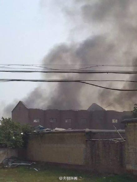 河北煙花爆竹非法窩藏點爆炸 已致15人死2人重傷 河北煙花爆竹非法窩藏點爆炸 已致15人死2人重傷