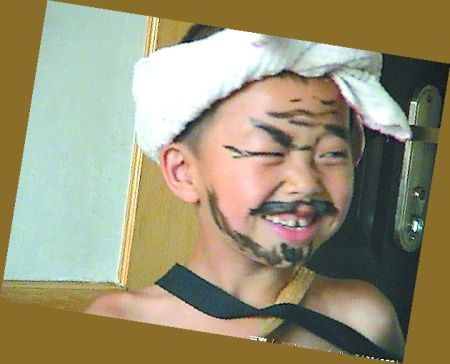 老鄉(xiāng)見老鄉(xiāng)，甭提多開心