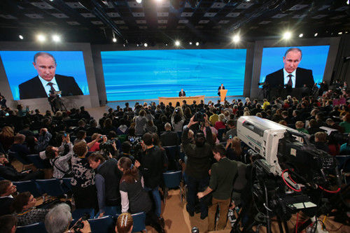 普京：俄羅斯未向?yàn)蹩颂m施壓烏是兄弟?chē)?guó)家