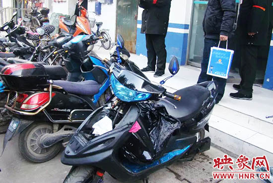 被撬的電動(dòng)車。