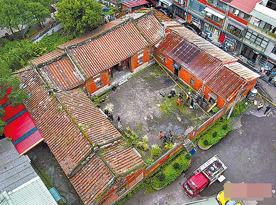 臺(tái)灣老翁玩性虐葬身火窟 臺(tái)灣老翁玩性虐葬身火窟