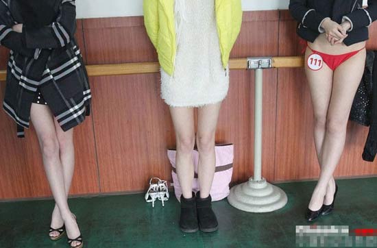 藝考面面觀之辛酸史 18歲女生騙外婆萬(wàn)元抽脂 藝考面面觀之辛酸史 18歲女生騙外婆萬(wàn)元抽脂