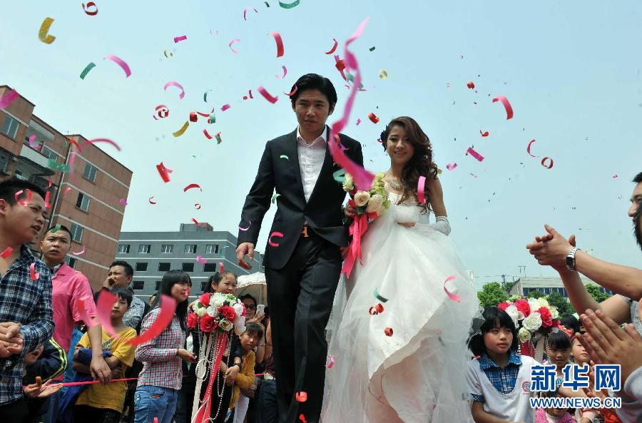 直擊震區(qū)：生活，依然在繼續(xù)