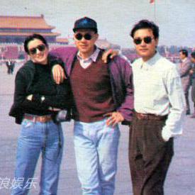 張國(guó)榮鞏俐張豐毅舊照