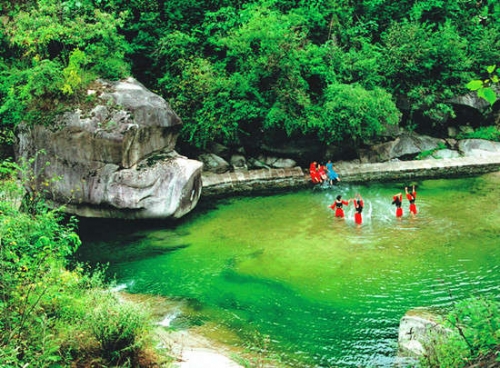 西峽龍?zhí)稖贤瞥觥瓣柟鈱W(xué)子歡樂行”活動(dòng) 西峽龍?zhí)稖贤瞥觥瓣柟鈱W(xué)子歡樂行”活動(dòng)