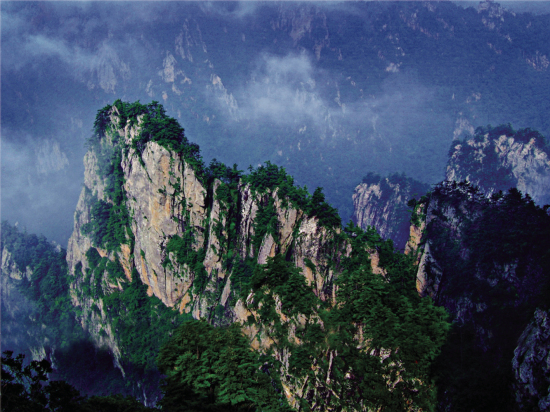 千峰竟秀 龍峪灣攝影:趙樹(shù)嶺 千峰竟秀 龍峪灣攝影:趙樹(shù)嶺