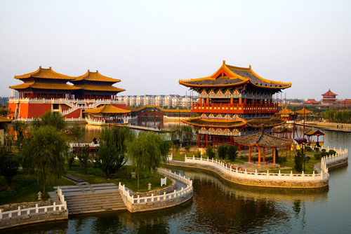 領(lǐng)略北宋的盛世繁榮 開封清明上河園 領(lǐng)略北宋的盛世繁榮 開封清明上河園