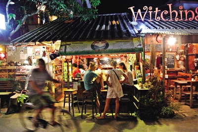 拜縣Pai的夜市。　新京報記者　王遠征　攝