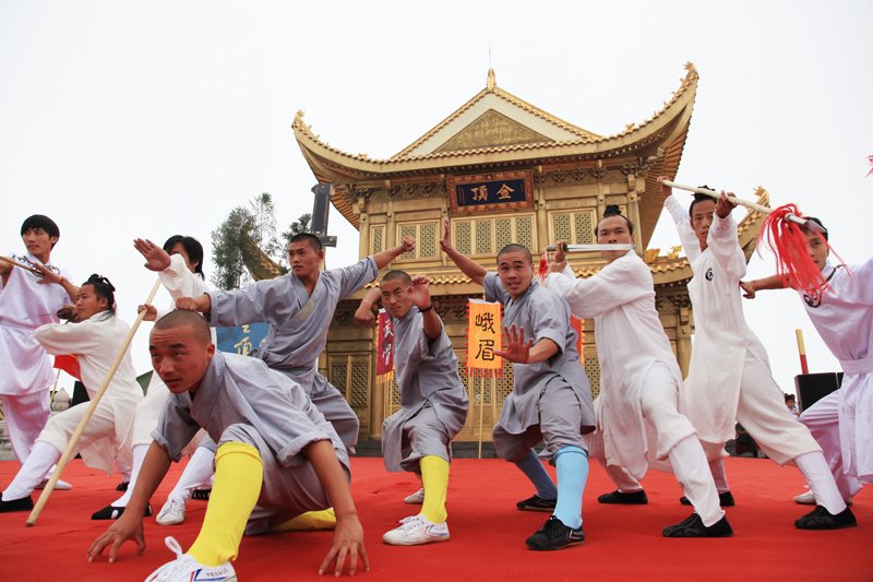 武林七劍上峨眉 6月15日中華武林七大門派高手巔峰對(duì)決 武林七劍上峨眉 6月15日中華武林七大門派高手巔峰對(duì)決