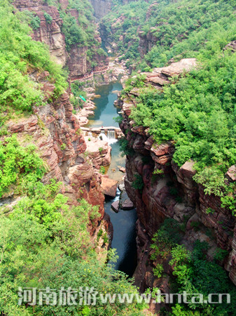 云臺(tái)山獲評“中國最美地質(zhì)公園” 云臺(tái)山獲評“中國最美地質(zhì)公園”
