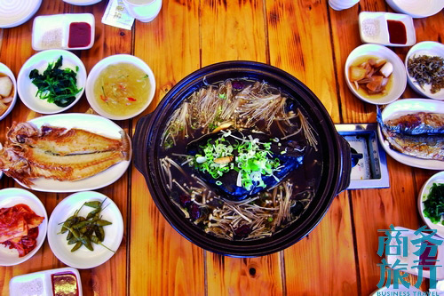 島上著名的養(yǎng)生大餐。