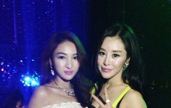 2013年6月15日，郭美美在澳門包下整間酒吧舉辦Party慶祝生日