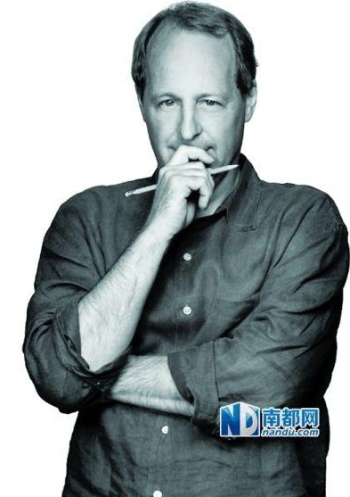 新演播室的設計總指揮Jim Fenhagen 新演播室的設計總指揮Jim Fenhagen