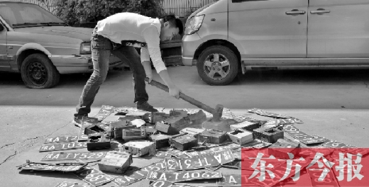 “老的哥”揭“黑車”猖獗原因，建議倒查假車牌、出租車使用機(jī)打發(fā)票