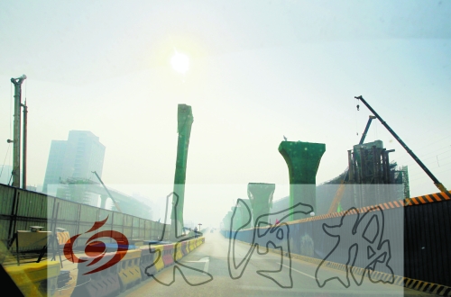 　三環(huán)大“項(xiàng)圈”，西、北兩段預(yù)計(jì)年底通車