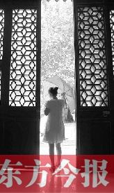 前日，鄭州市碧沙崗地下公共納涼點的入口