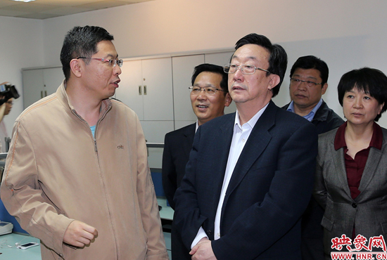 5月9日上午11點(diǎn)10分，河南省委書記郭庚茂一行來到映象網(wǎng)視察。映象網(wǎng)記者 邵恰 段晉哲攝
