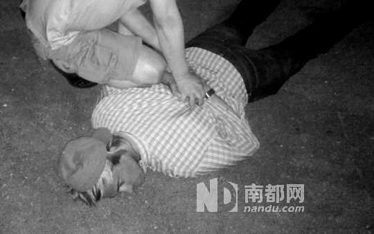 俄羅斯安全部門發(fā)布圖片顯示，美國駐俄使館工作人員福格爾被抓獲。