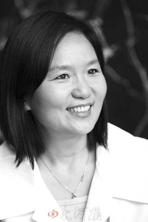 　　王碧玲：“中原地區(qū)的市場增長太迅速了，我們現(xiàn)有的鄭州物流中心已經(jīng)感覺力不從心……”