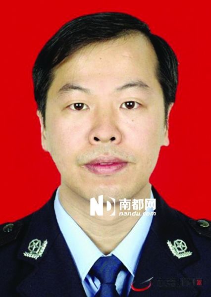 南城公安分局副局長(zhǎng)孔逸鴻。