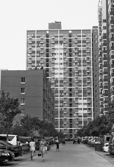 新就業(yè)大中專畢業(yè)生，外來(lái)務(wù)工人員住滿5年可申請(qǐng)購(gòu)買(mǎi)公租房。