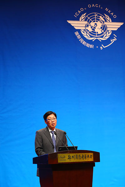 中國民用航空局副局長王志清表示,隨著我國產(chǎn)業(yè)結構調整的步伐加快,大量制造型企業(yè)由東南沿海轉移到中部和