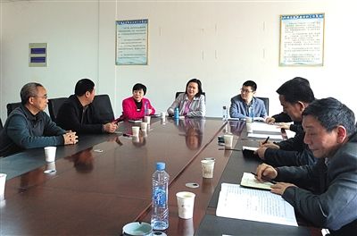 江西省豐城市信訪局接待室，中央信訪督查組約談信訪人。記者 賈世煜 攝