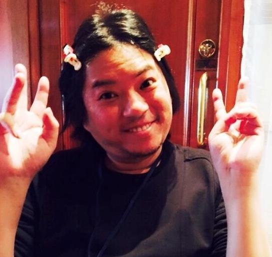 有一種傷害叫高曉松的自拍。