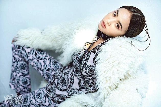 蔡依林的新歌高唱要勇敢做自己，沒想到MV卻鬧出風(fēng)波。