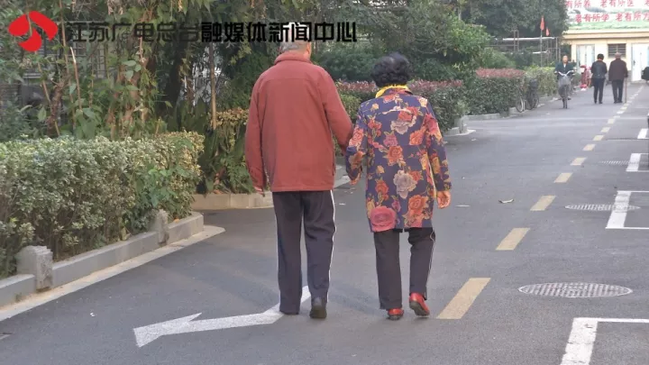 老太秀恩愛！網(wǎng)友被一封跨越60年的情書甜哭了