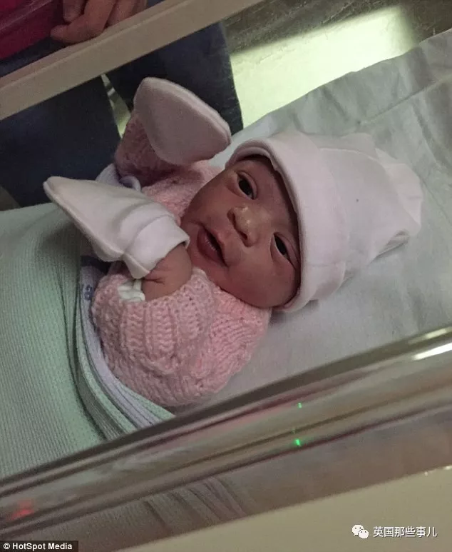 體型沒變生理期也正常 單身美女半夜忽然生了個(gè)娃 體型沒變生理期也正常 單身美女半夜忽然生了個(gè)娃