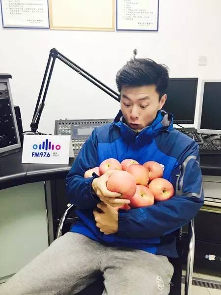 乖乖類！你們真的想用蘋果收買我