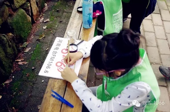 寶貝，爸爸媽媽一直在身后看你認真完成任務！我的女兒棒棒噠！